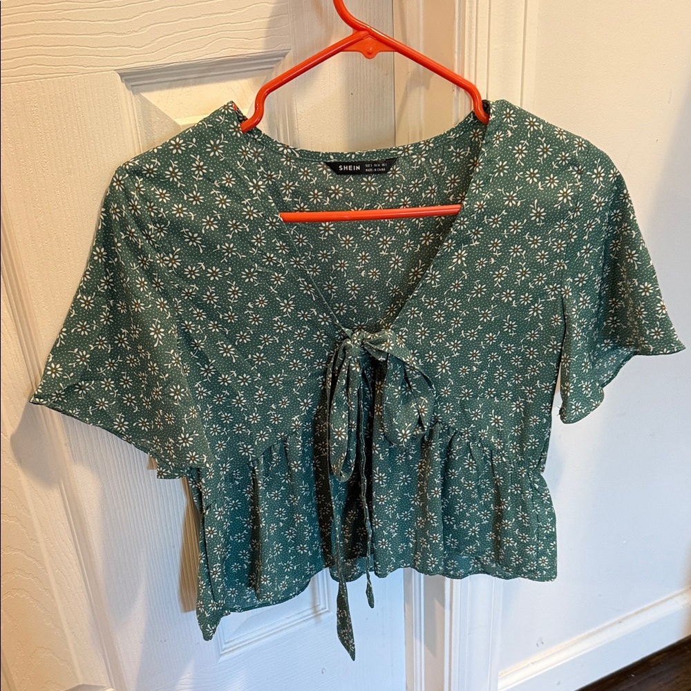 SHEIN Floral Tie-Front Blouse Sz S